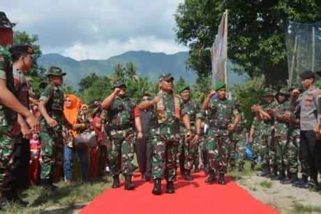Kunjungan Pangdam XIV/Hasanuddin ke Enrekang disambut yel-yel gabungan TNI Polri