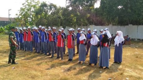 Menjelang Upacara Penutupan TMMD Pemalang Satgas Berikan Latihan PBB