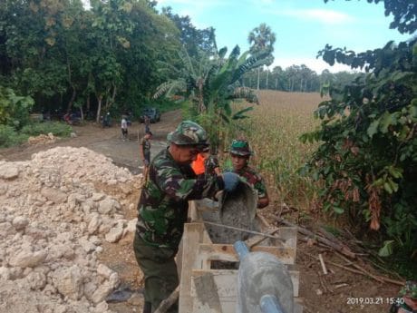 Dukungan dari pemerintah daerah kabupaten Bone