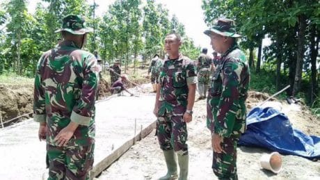 Kasrem 071 Wijayakusuma Pastikan Pembangunan Jalan Utama TMMD Pemalang Rampung