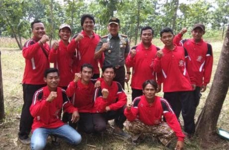Danrem Wijayakusuma Apresiasi Kinerja Karang Taruna Jatiroyom Membantu TNI