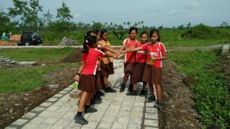 RTH Hampir Selesai Siswa SDN 02 Gunungmalang Mulai Mrmanfaatkannya