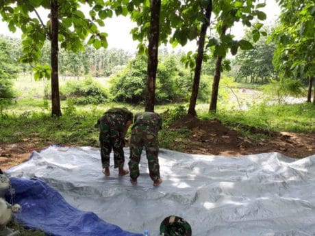 Dimanapun Tempat Satgas TMMD Kodim Pemalang Tidak Meninggalkan Ibadah