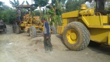 Alat Berat Dikerahkan Bantu Percepatan Pengerasan Jalan