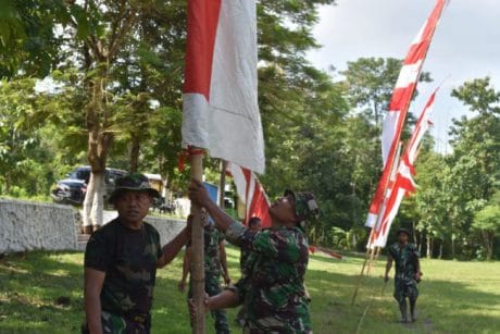 Ratusan Bendera Merah Putih Berkibar Jelang Penutupan TMMD Ke-104 Tuban