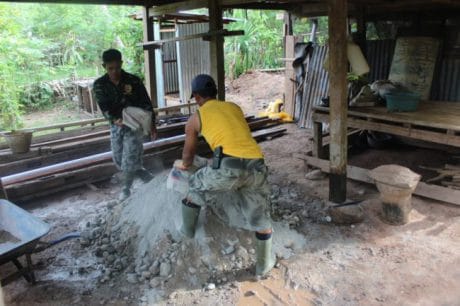 Pembuatan jamban keluarga di Lokasi TMMD hampir rampung