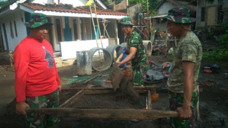 Satgas TMMD ke 104 Kodim 0824/ Jember, Mengharapkan Taraf Kesehatan Meningkat Dengan Dibangunya MCK