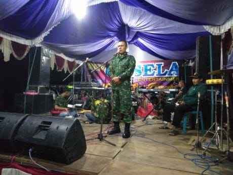 Malam Panggung Prajurit TMMD 104 hibur Warga Poncol