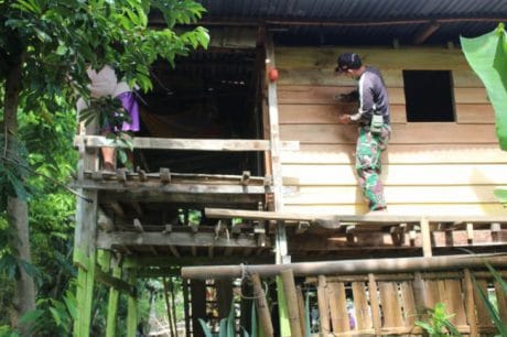 Bedah rumah warga akan rampung sehari sebelum penutupan TMMD