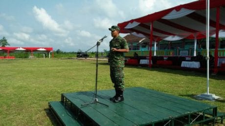 Komandan Kodim 0824/Jember Ambil Apel Satgas TMMD Serta Pasukan Upacara