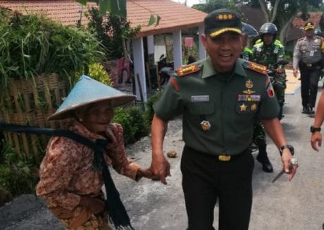 Sosok Humanis Dari Seorang Danrem 081/DSJ Kolonel Inf Masduki
