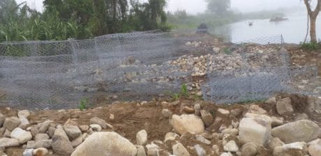 Selain tumpukan bronjong