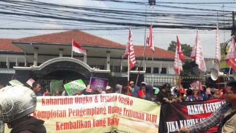 AMPUH Kembali Demo, Tolak Praperadilan Buronan BLBI
