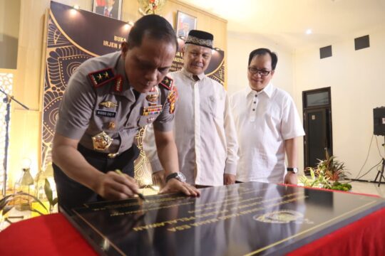 RAPP Hibahkan Gedung Baru SPKT Polres Pelalawan Kepada Kapolda Riau