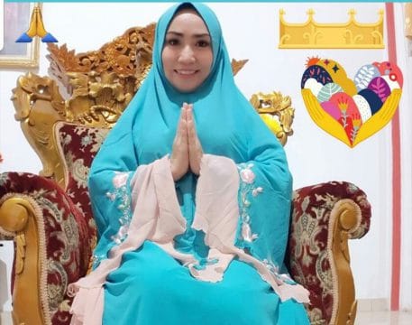 Wow, Di Lampura Ada Kades Cantik Bukber Bareng Warganya