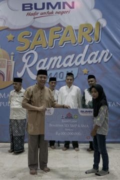 Semen Indonesia Bagikan 10.191 Paket Sembako Kepada Masyarakat Tuban