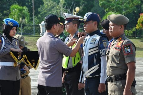 Polres Pelalawan Melakukan Apel Gelar Pasukan Operasi Ketupat Muara Takus 2019