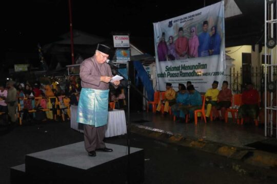 Bupati Safrial Lepas Peserta Festival Arakan Sahur 2019