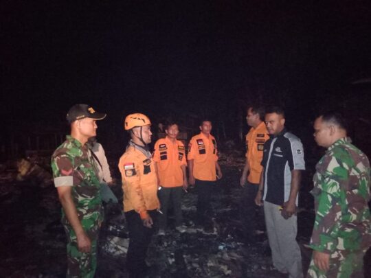 Kopral Jono Bantu Evakuasi Korban Kebakaran