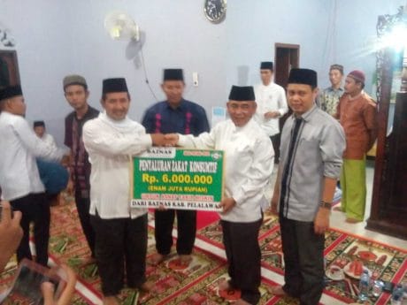 Bupati Pimpin Tim Safari Ramadhan Pemkab Pelalawan Berkunjung di Desa Air Hitam Ukui