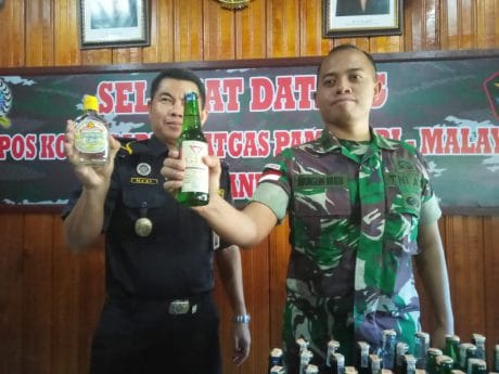 Satgas 643 Gagalkan 384 Botol Miras Asal Malaysia