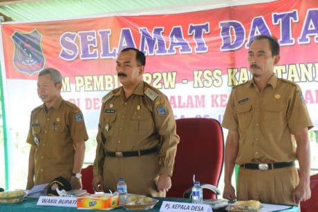 Berikan Penilaian Lomba P2WKSS di Desa Mekar Alam, Wabup Tanjabbar Targetkan Juara III