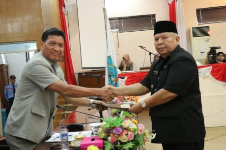 Safrial Sampaikan Nota Pengantar Pertanggung Jawaban APBD 2018