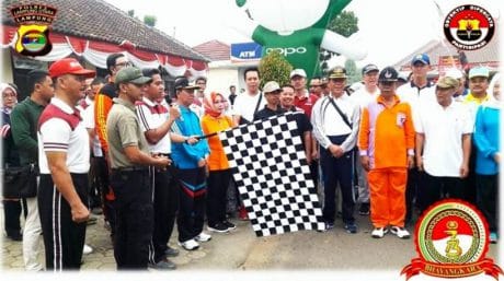 Wabup Budi, Polres Lampura Hadiri Jalan Santai Dan Senam Bersama Masyarakat