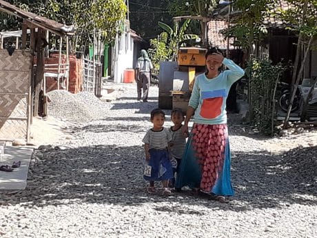 Kalau Hujan Jalanku Berlumpur