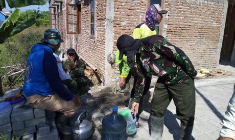 Merajut Persaudaraan di Lokasi TMMD