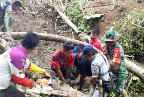 PERSONEL STAF TERITORIAL MEWARNAI POSKO TMMD KE-105 KODIM 1310/BITUNG