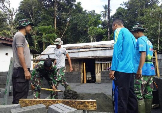 BEKERJA SAMA DENGAN PEMKOT BITUNG, TMMD KE-105 TUNTASKAN KEMISKINAN