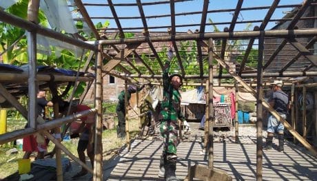 ”Rata-Rata Rumah Yang Direhab TNI Kondisinya Parah”