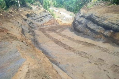 PROYEK SATGAS TMMD 105 MEMPERMUDAH KEGIATAN MASYARAKAT