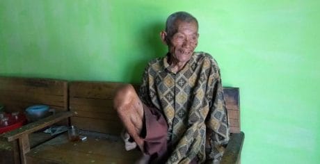 Senyum Mbah Rakimin, Rumah Dijadikan Nyaman Tentara