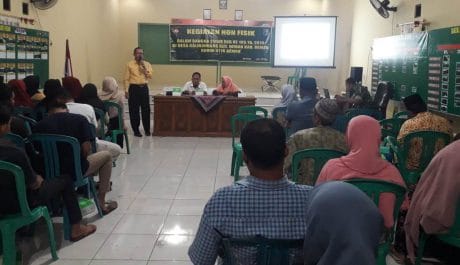 Pahamkan Soal PKH dan BPNT di Desa Sasaran TMMD