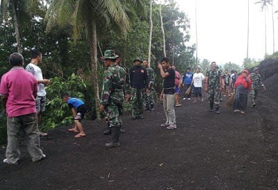 SEMANGAT ANGGOTA SATGAS TMMD KE-105 PATUT DIBANGGAKAN