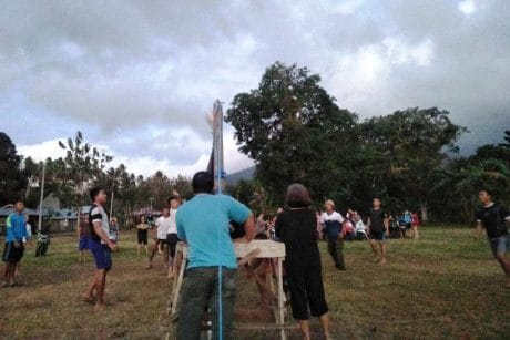 SARANA JALIN IKATAN YANG BAIK DENGAN MASYARAKAT LEWAT OLAHRAGA