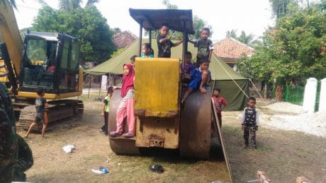 TMMD 105 Tarik Minat Anak-Anak Ingin Jadi TNI