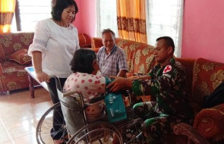 SATGAS LAKUKAN PEMBERSIHAN DAN PENYEMPURNAAN JALAN TEMBUS