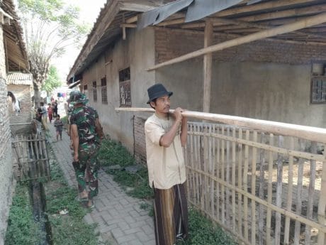 Begini Cara Suheri, Warga Desa Blukbuk Dukung TMMD 0510 Kronjo