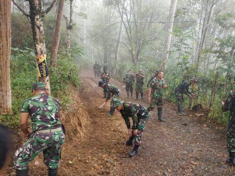Inilah Pengerjaan Rabat Jalan Beton