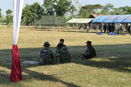 Kades Undang Tomas Dan Unsur Desa Ke Upacara Pembukaan TMMD