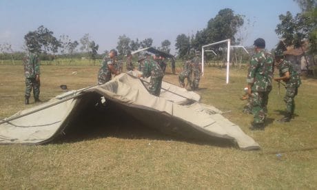 Tenda Prajurit Juga Dipersiapkan Di Sisi Lapangan
