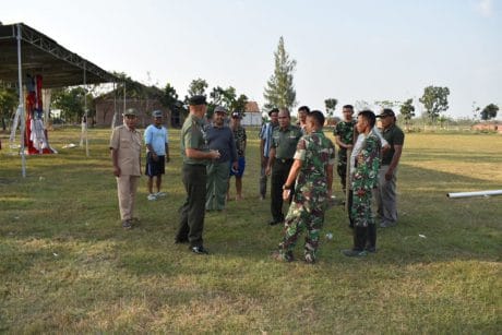 Pasukan BKO Bertugas Kerjakan Program Fisik TMMD Reg 105 Tegal