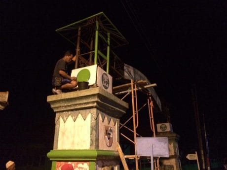 Gapura Desa Jatimulya Dicat Warga DOminan Terang