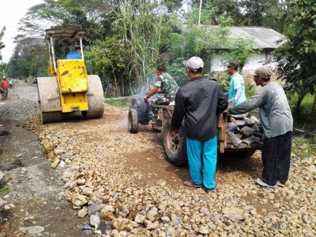 Stoom, Alat Utama Memadatkan Lapen Jatimulya Suradadi Tegal