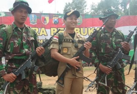Nambah Gagah, Bupati Pakai Rangsel Prajurit