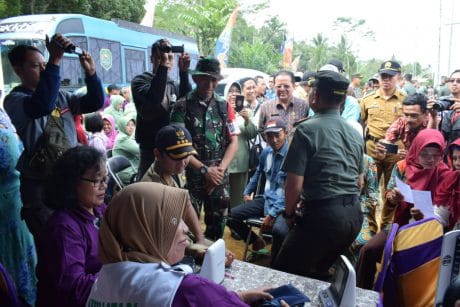 Danrem Langsung Tanyakan Sakit Warga, Agar Segera Ditangani.