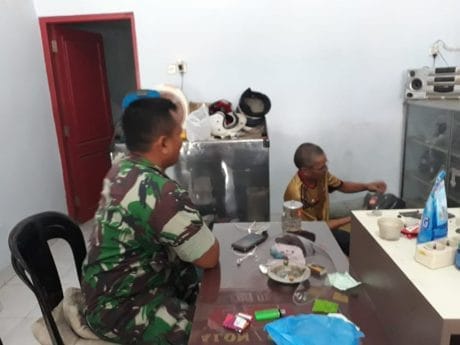 Upaya Dekat Dengan Masyarakat Satgas TMMD Jatimulya Lakukan Komsos